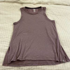 Mountain Hardwear tank, size L